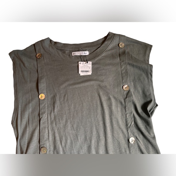 NWT ESFERA BASIC Women’s Top with Buttons Detail on the Front Size L Color Olive - Picture 2 of 6